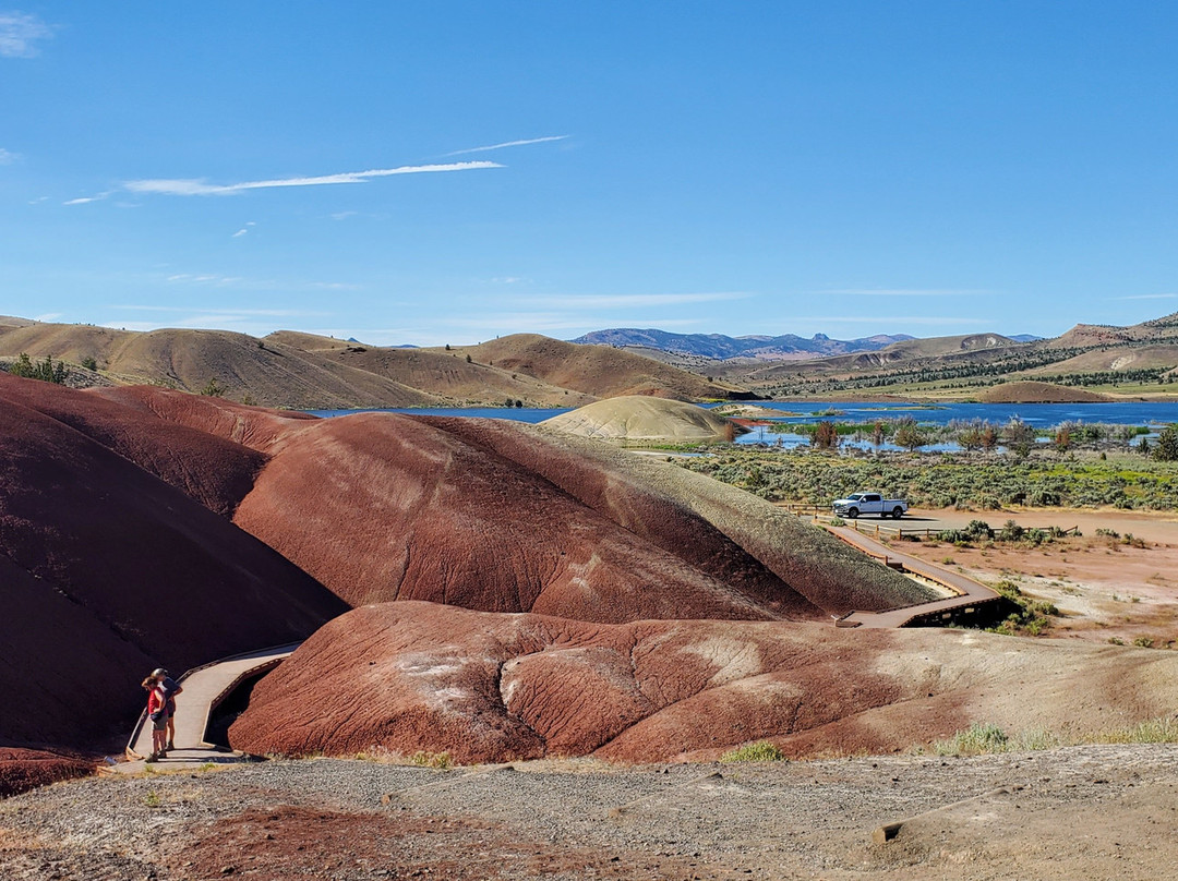 John Day Fossil Beds National Monument, Painted Hills Unit景点图片