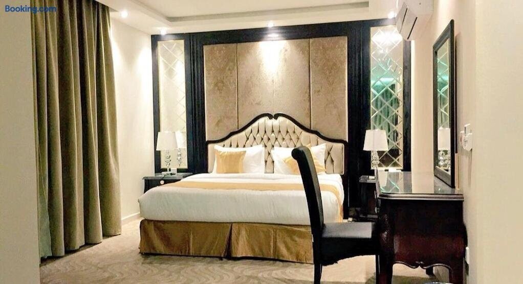 Al Sharq Hotel