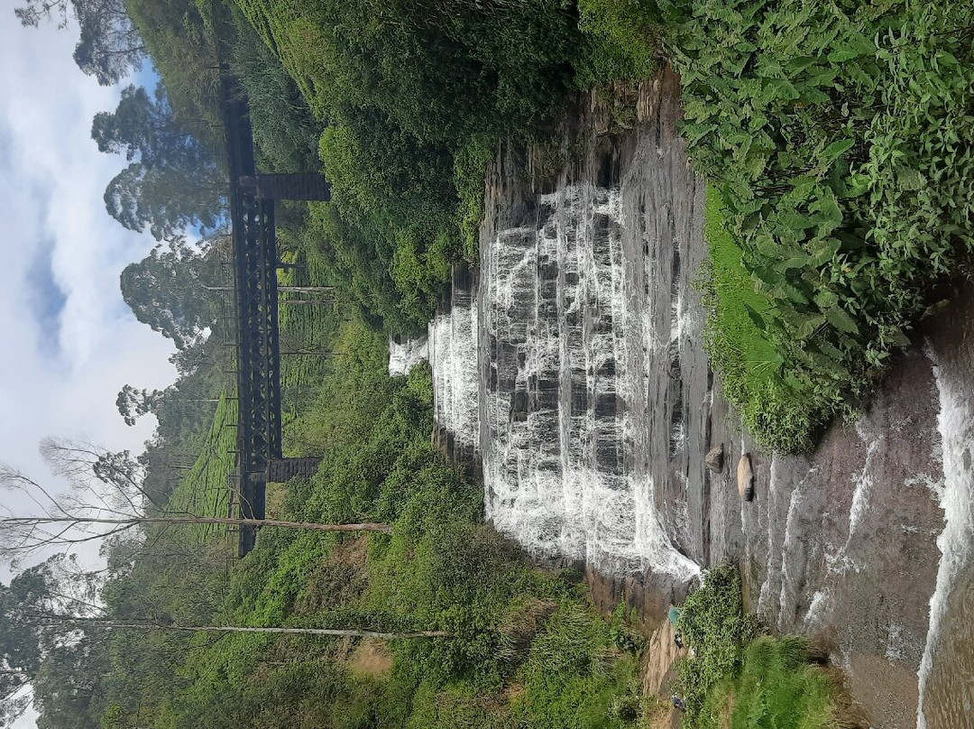 Nanuoya water fall-奴娃拉伊利雅必去景点