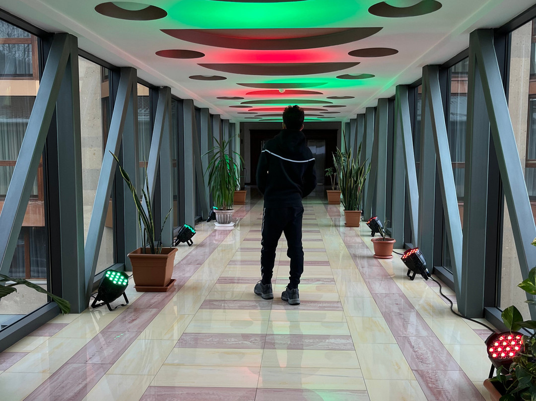Hotel Russia主图