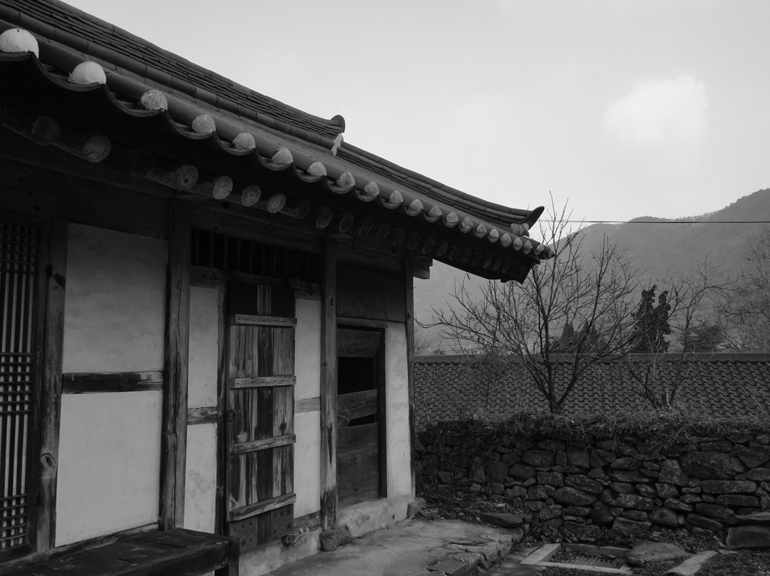 Maengssi Haengdan·Gobul Maengsaseong Ginyeomgwan-牙山市必去景点