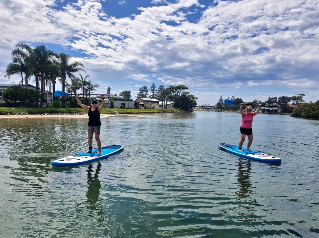 Stand Up Paddle Boarding Shellharbour景点图片