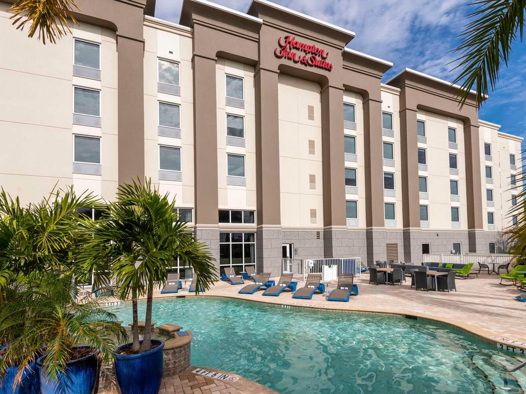 Hampton Inn & Suites Fort Myers-Colonial Blvd.