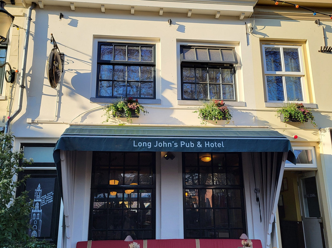 Long John's Pub & Hotel主图