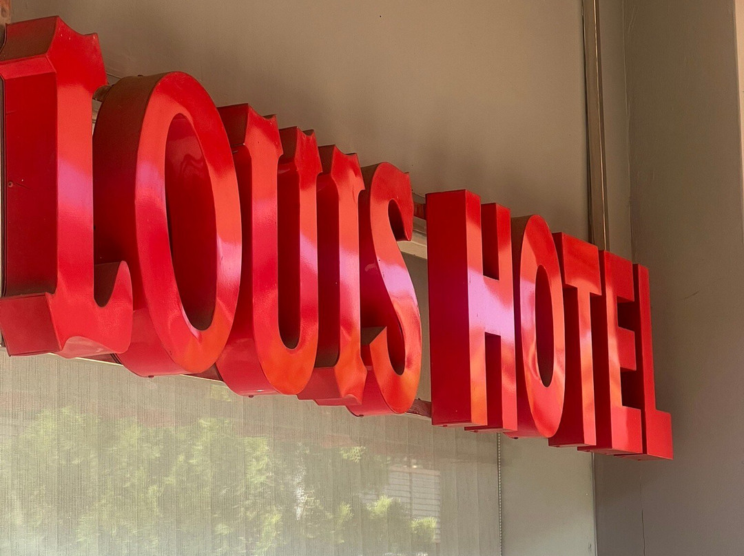 Louis Hotel主图