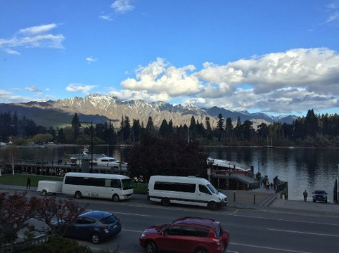 海滨休闲酒店主图