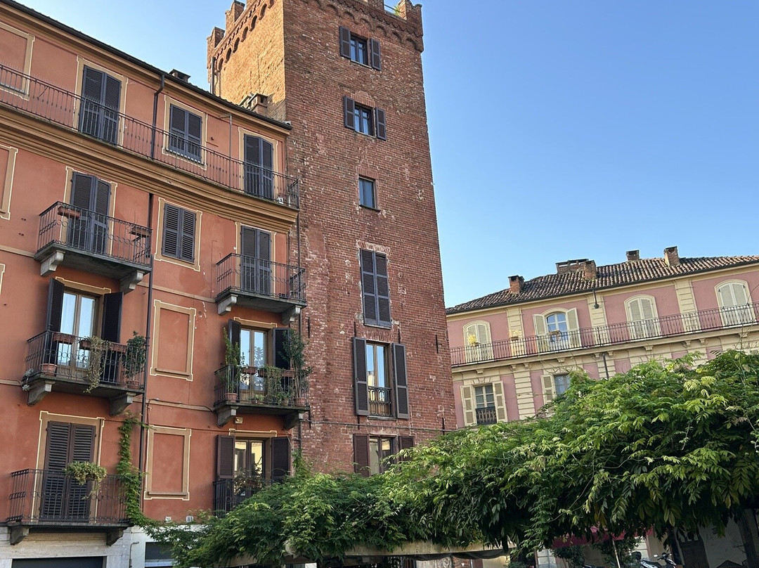 Torre e Palazzo dei Guttuari-阿斯蒂必去景点
