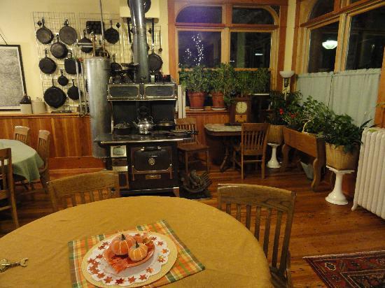 Ghost Town Guest House-餐饮
