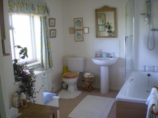 Weir Cottage主图
