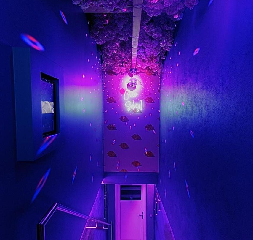 Stundenhotel Lustra