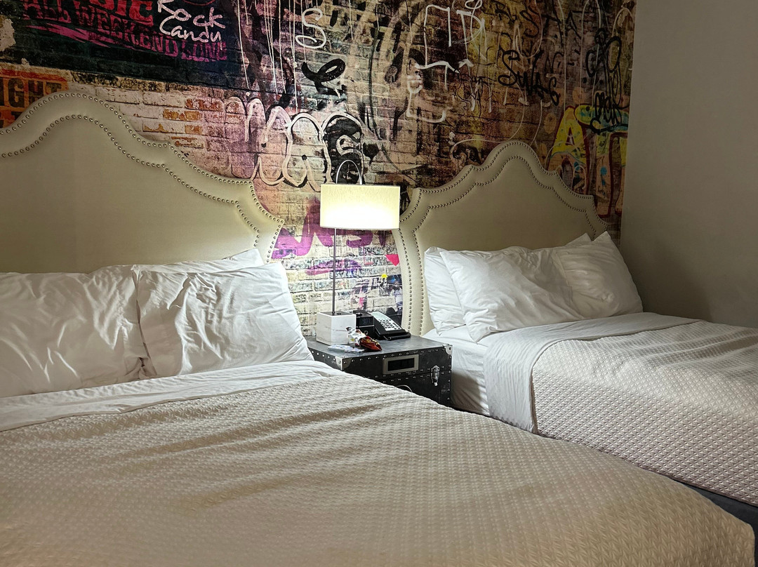 亚特兰大市中心靛蓝酒店主图