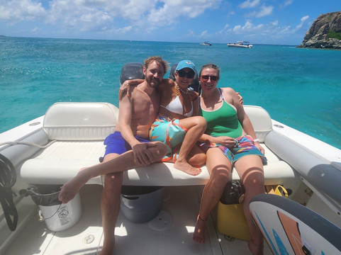 Suneeta Boat Charter-辛普森湾必去景点