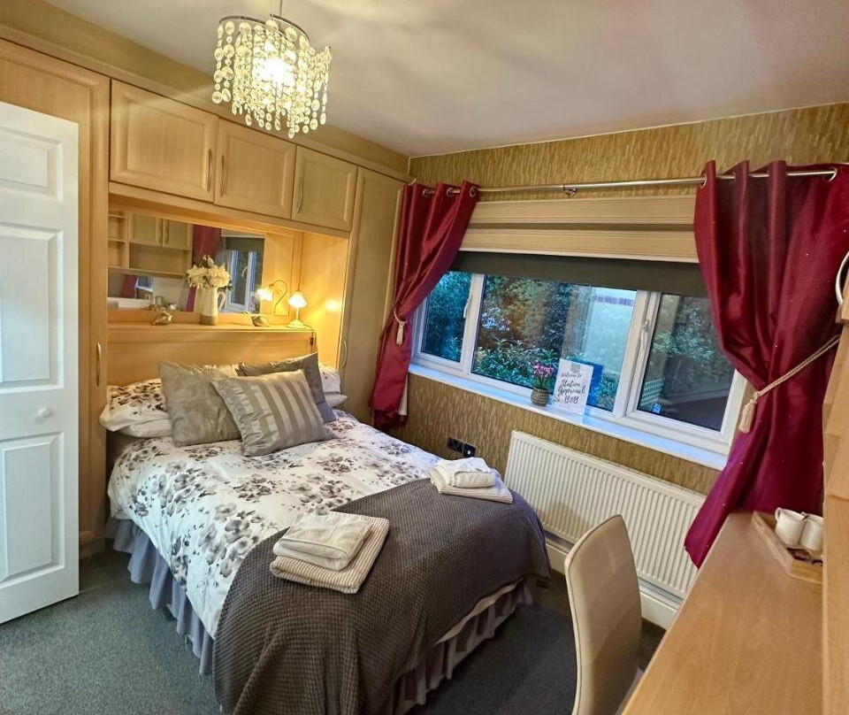 Shirley酒店住宿-OYO Station Approach