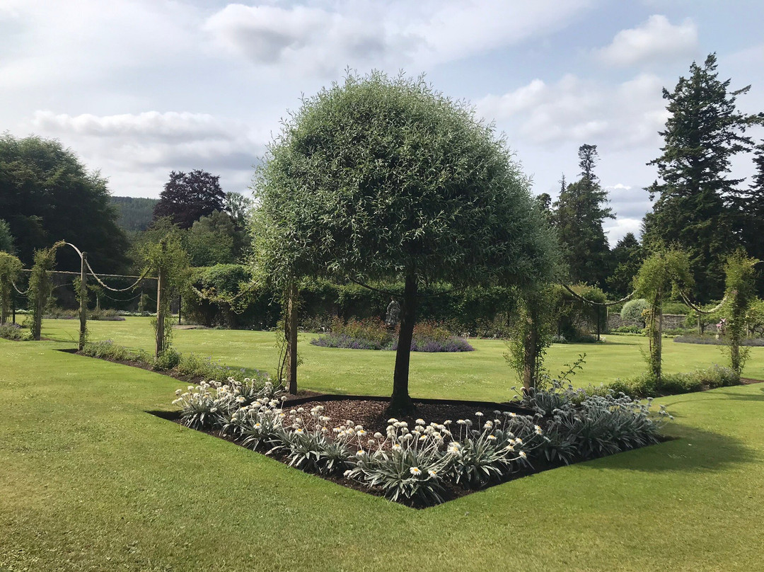 Ballindalloch Castle and Gardens-Ballindalloch必去景点