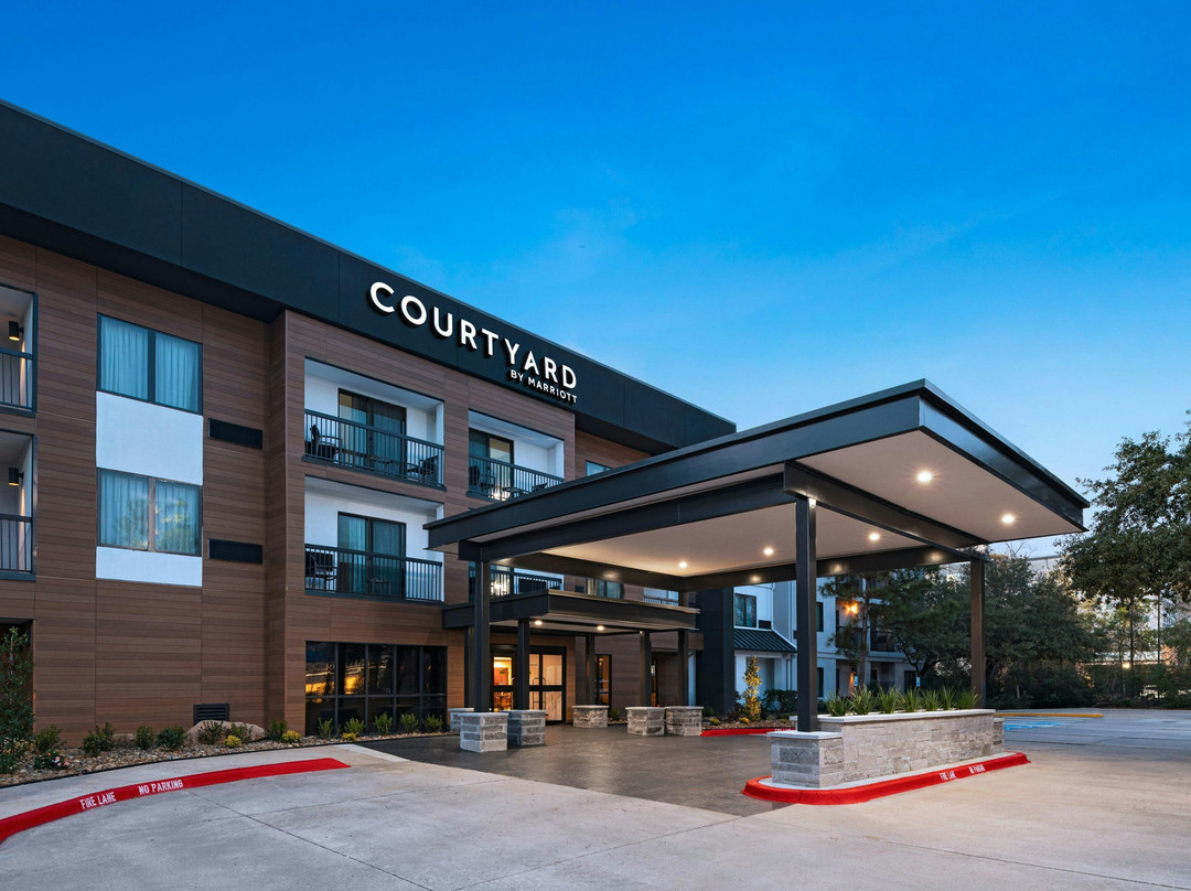 伍德兰兹酒店住宿-休斯顿庭院伍德兰酒店