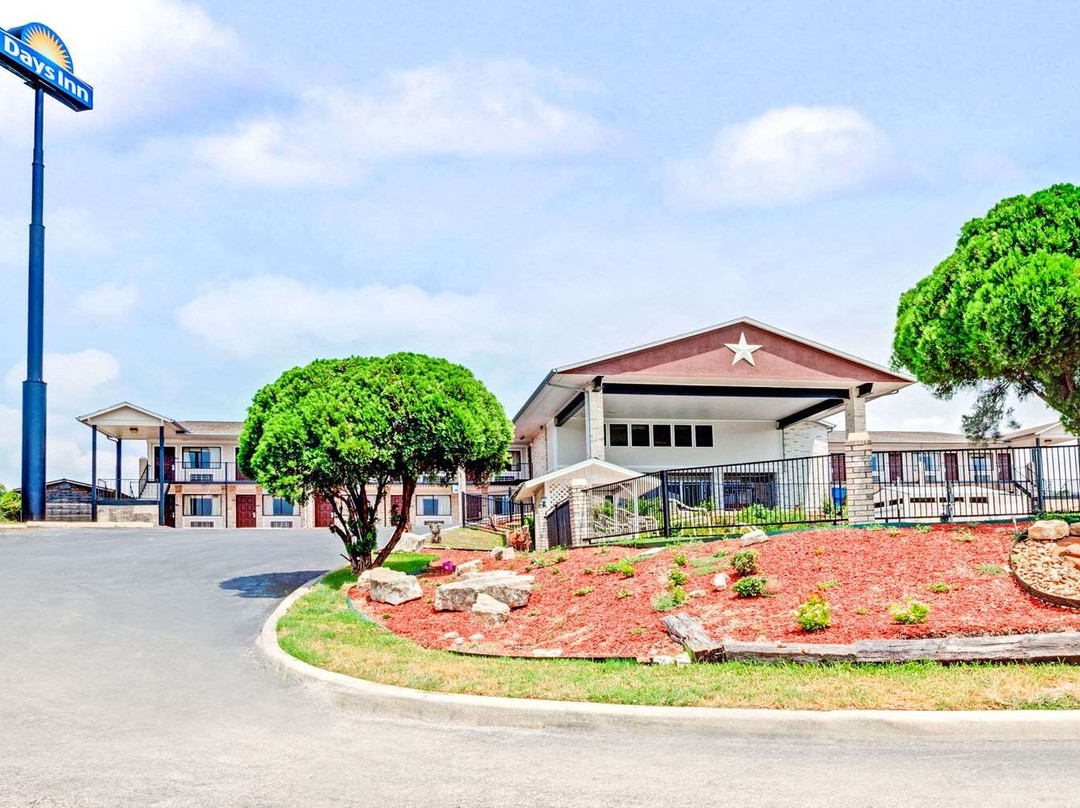 Days Inn by Wyndham Boerne