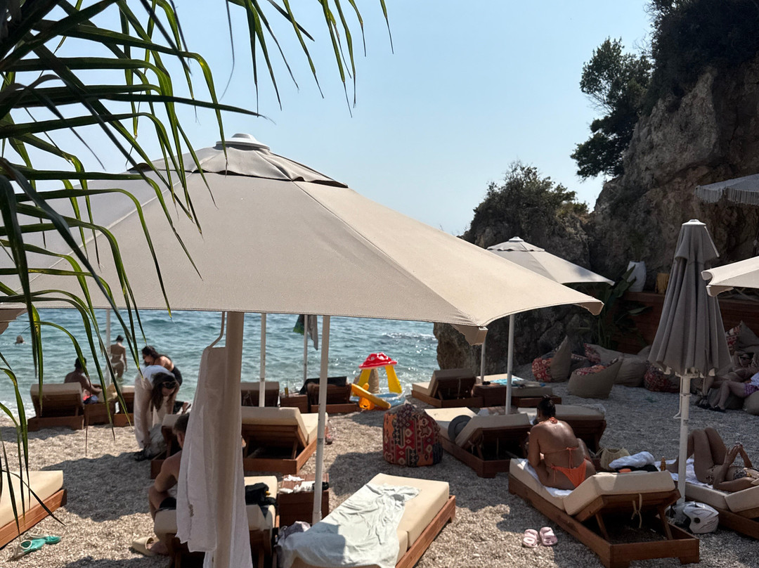 Namos Beach-Himare必去景点