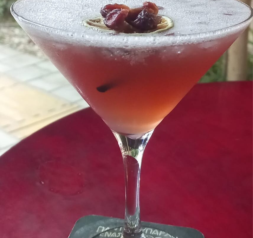 ViBE Cocktail Music Bar-Tolon必去景点