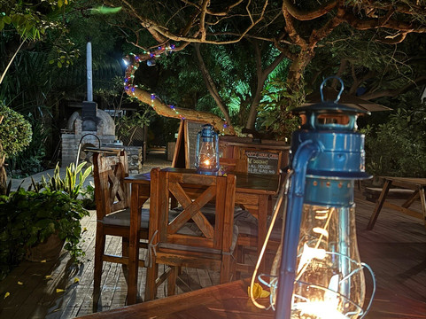 Acacia Village主图