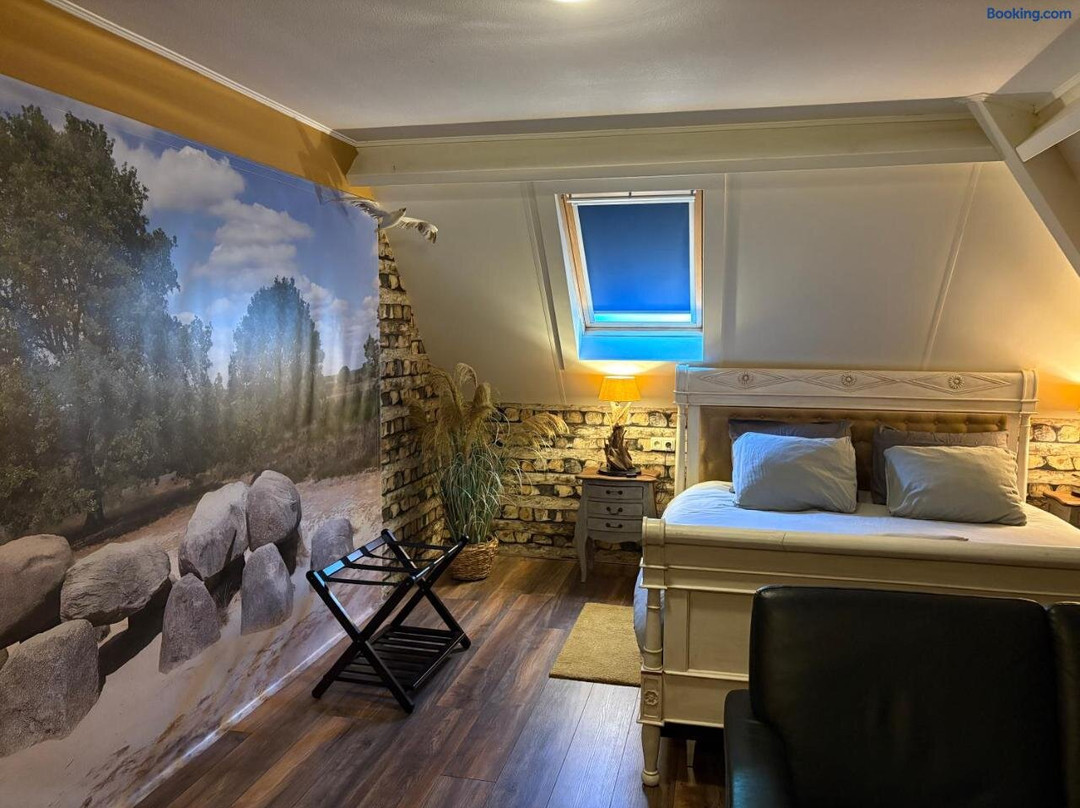 B&B. Het Hunebed Rolde