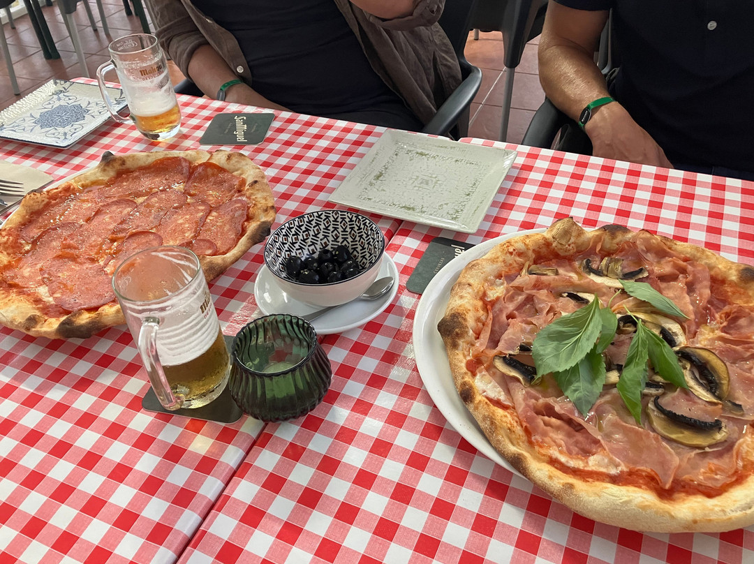 Mía Lounge Pizzeria