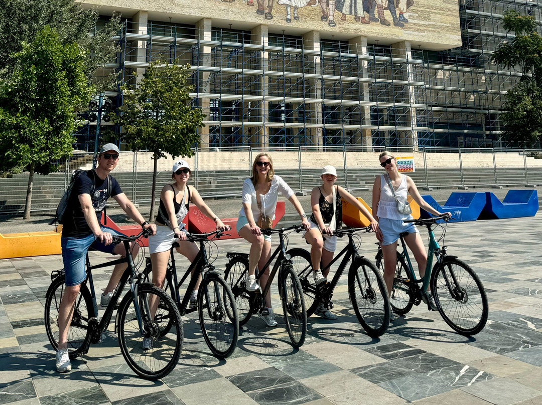 Bike Tour Tirana by Purealb-地拉那必去景点