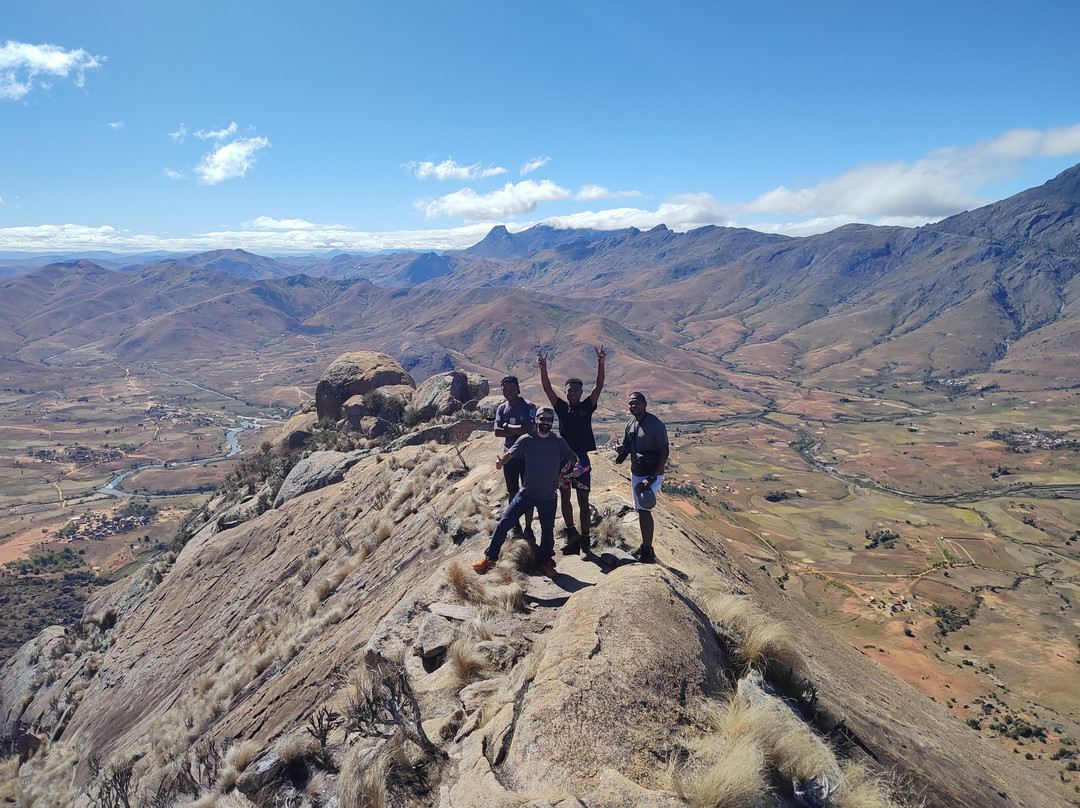 Tours in Madagascar-安齐拉贝必去景点