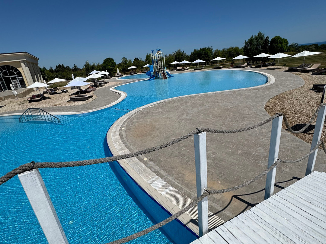 灯塔高尔夫温泉度假酒店主图