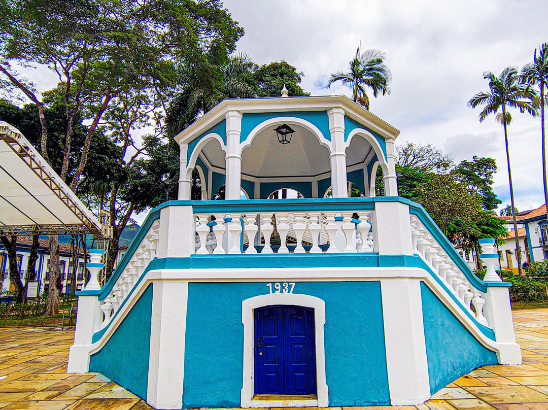 Praca Gomes Freire-Mariana必去景点