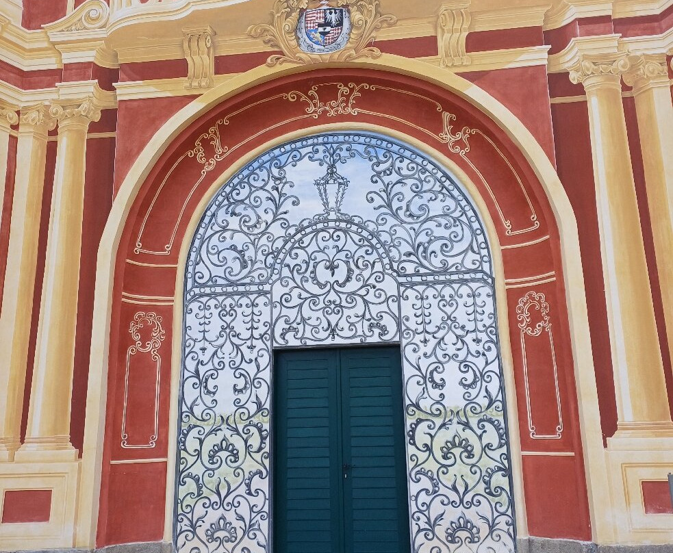 Chateau Dobris主图