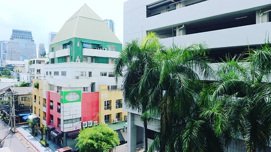 是隆塞琳酒店主图