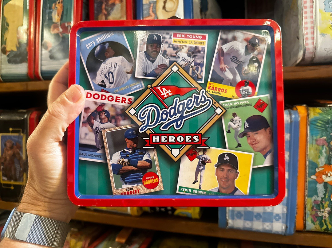 clarkes collectables-尼斯必去景点