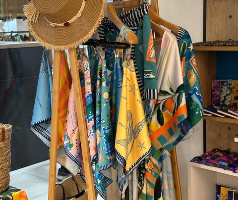 COSMO Handmade Gifts Shop-巴统必去景点