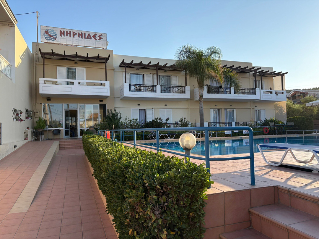 Niriides Hotel Apts Studios主图