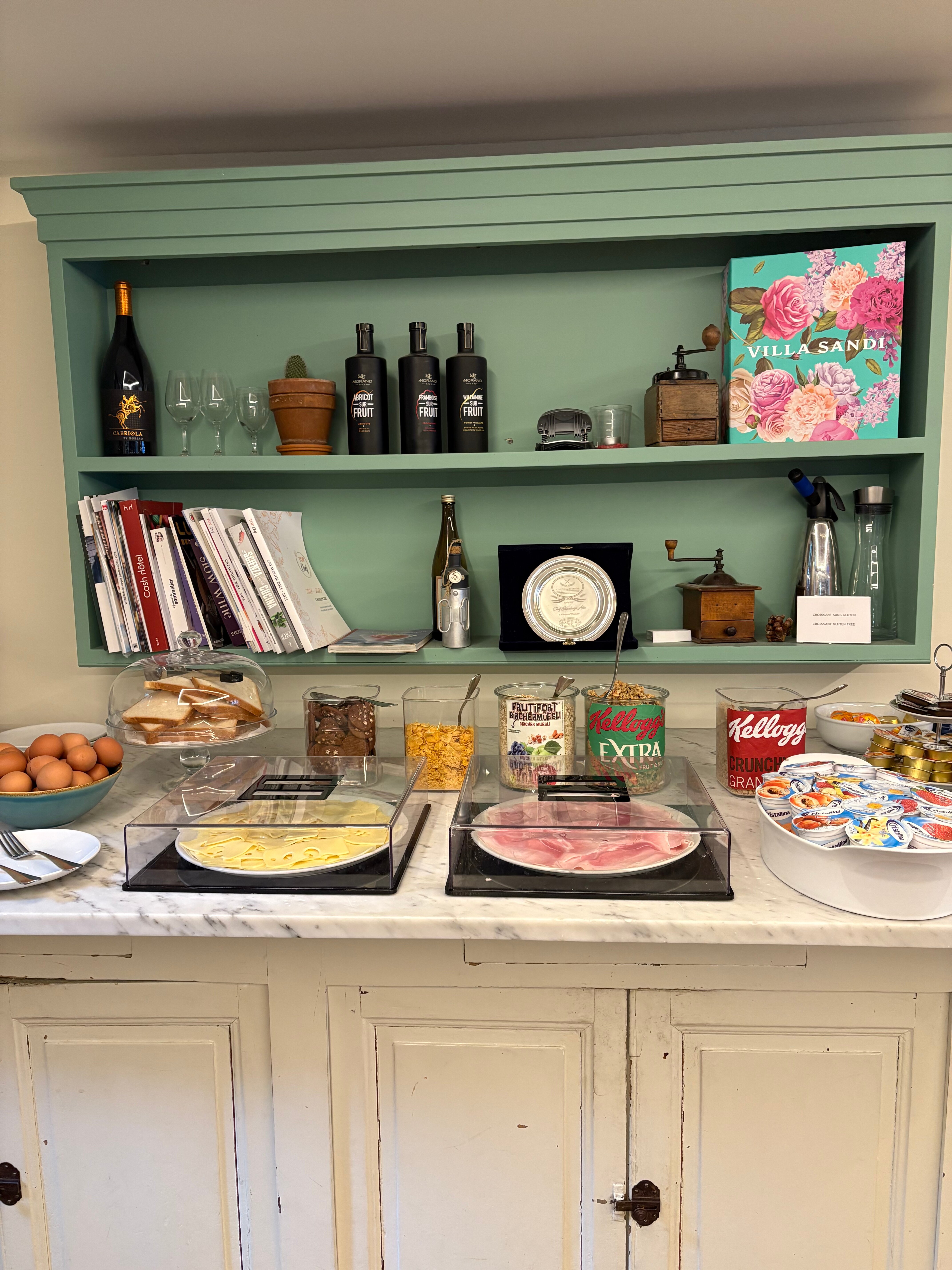 Auberge de Carouge-官方