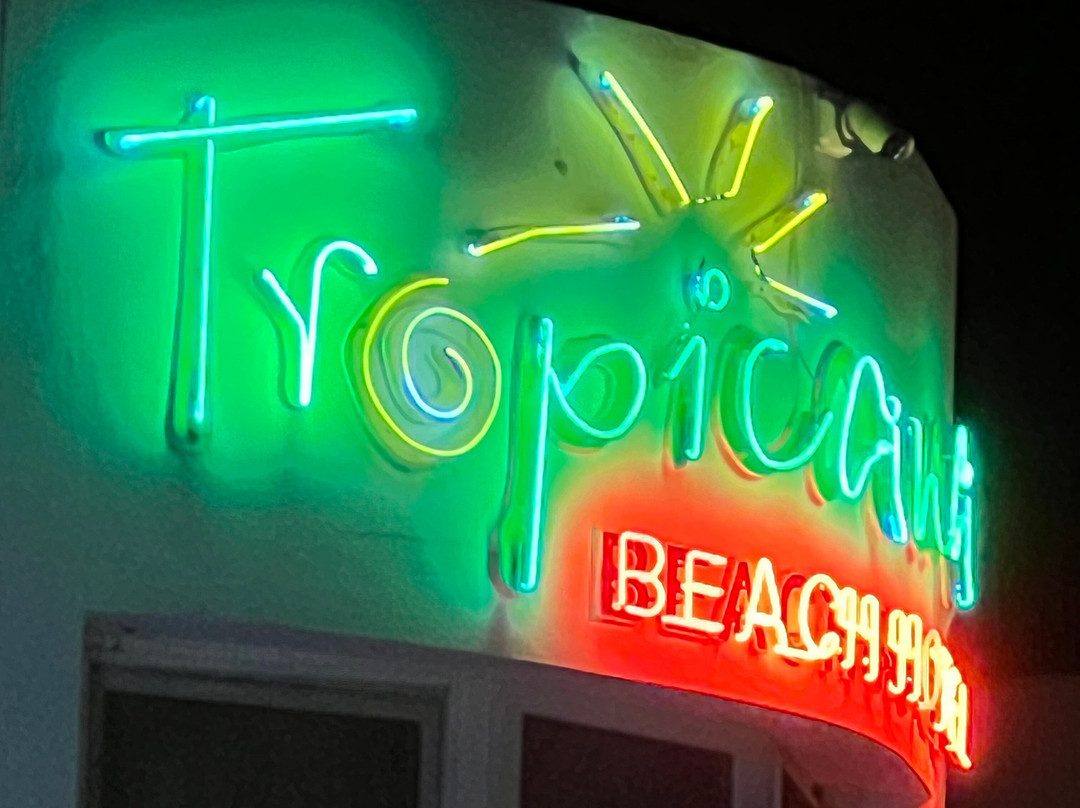 热带海滩酒店主图