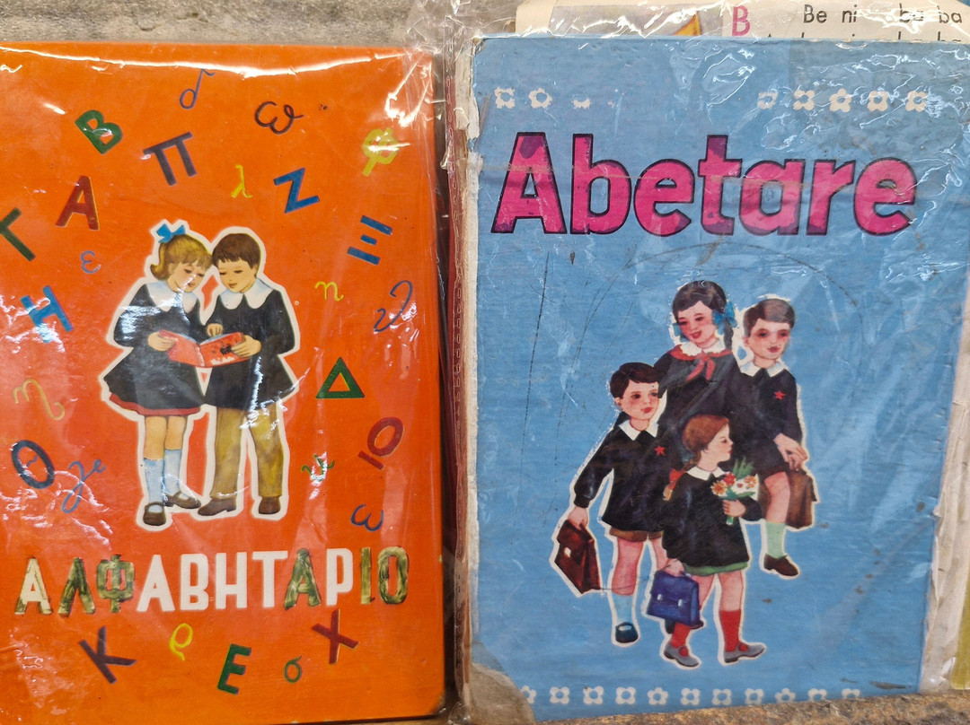 Nostalgia Tunnel-吉诺卡斯特必去景点