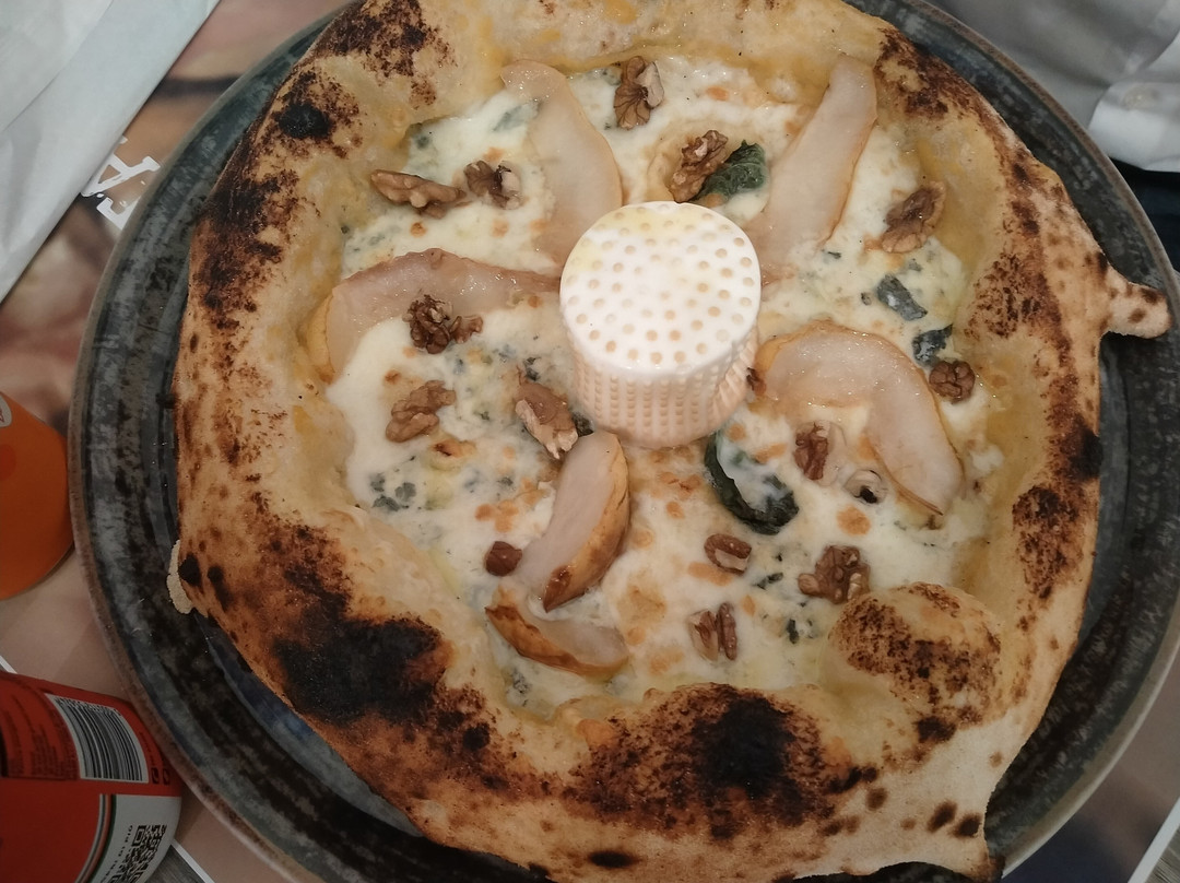 Fuorigrotta Pizzeria