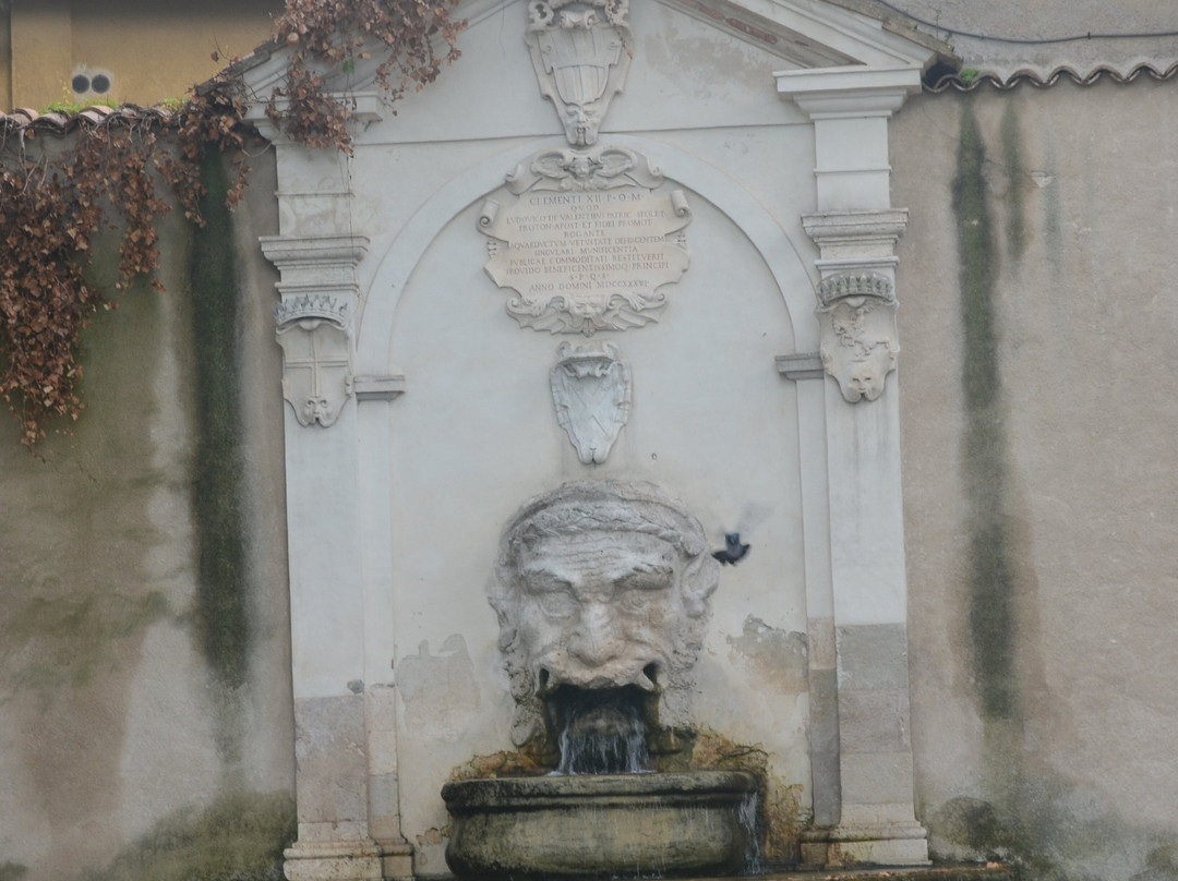 Fontana del Mascherone-斯波莱托必去景点