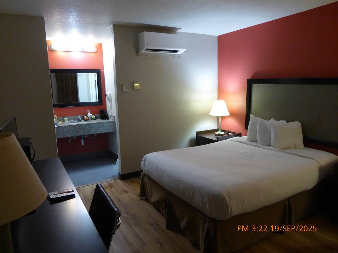 Ramada by Wyndham West Memphis主图