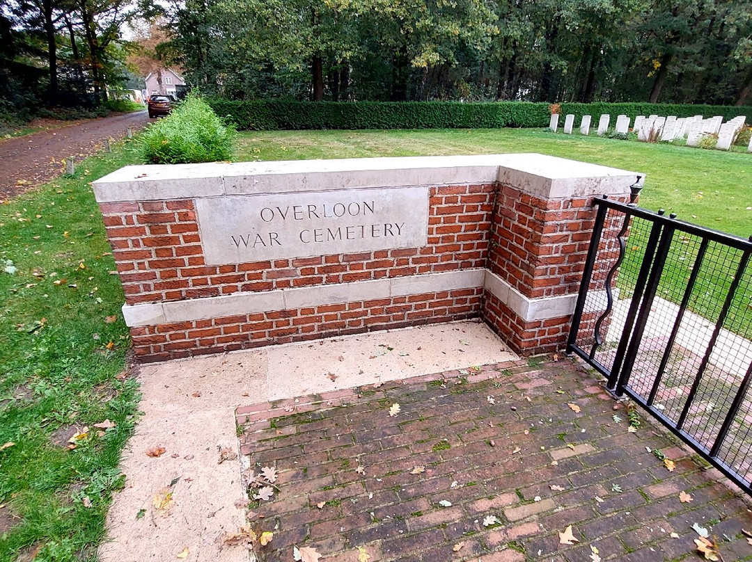 Overloon War Cemetery-Overloon必去景点