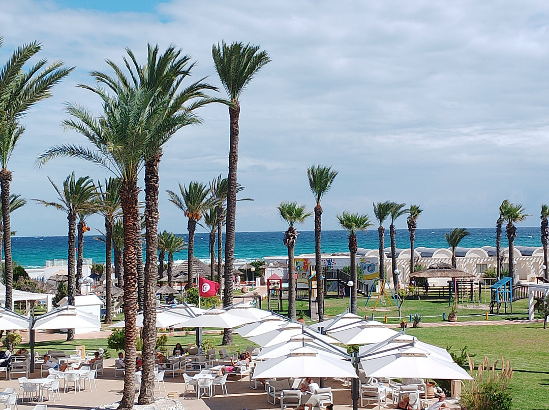 迈赫迪普利玛索酒店主图