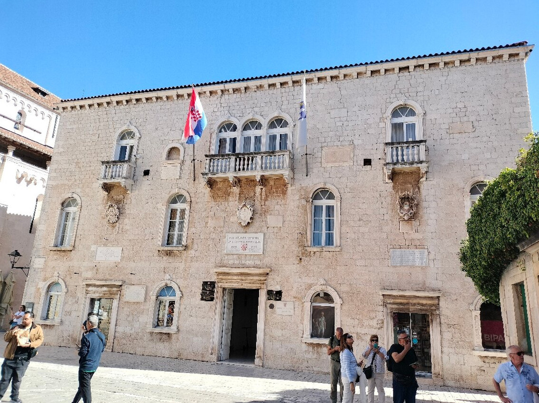 Ayuntamiento Trogir-特罗吉尔必去景点