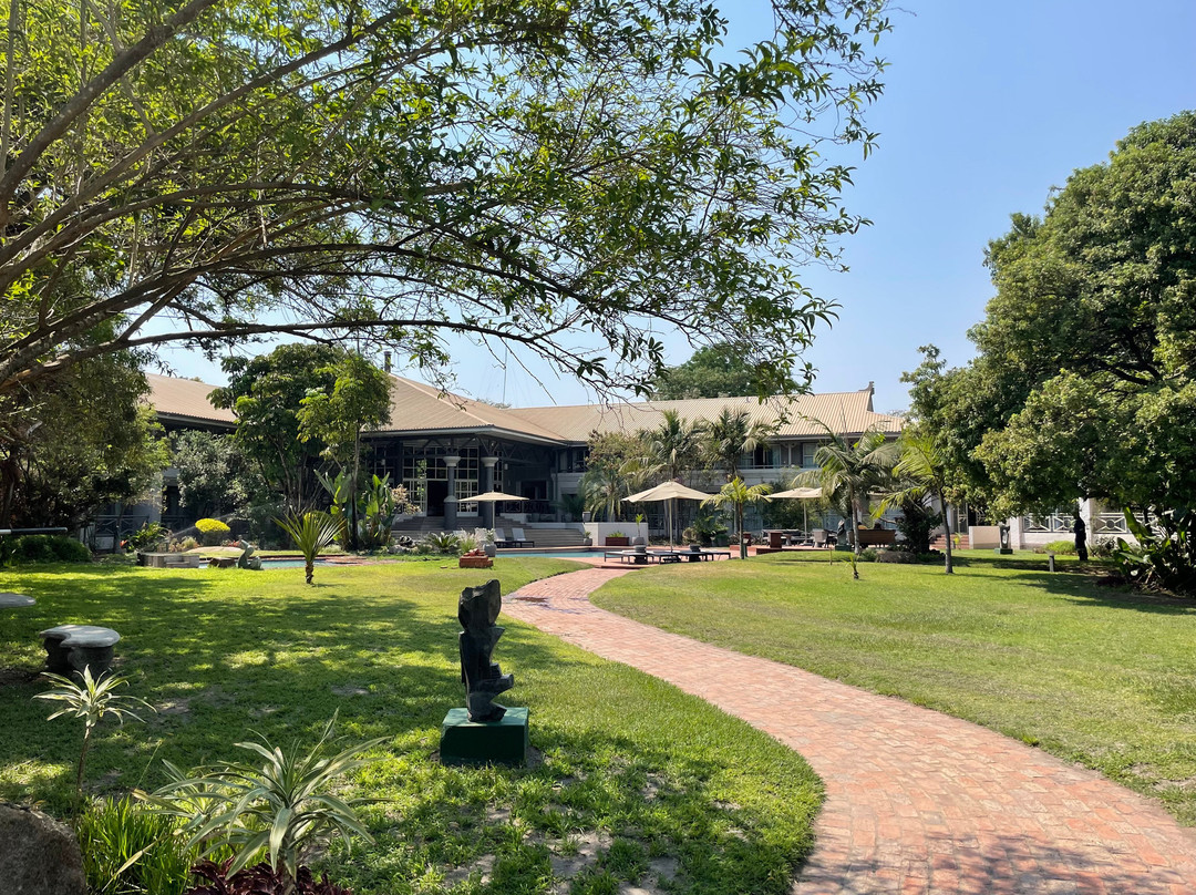 哈拉雷克里斯塔酒店主图