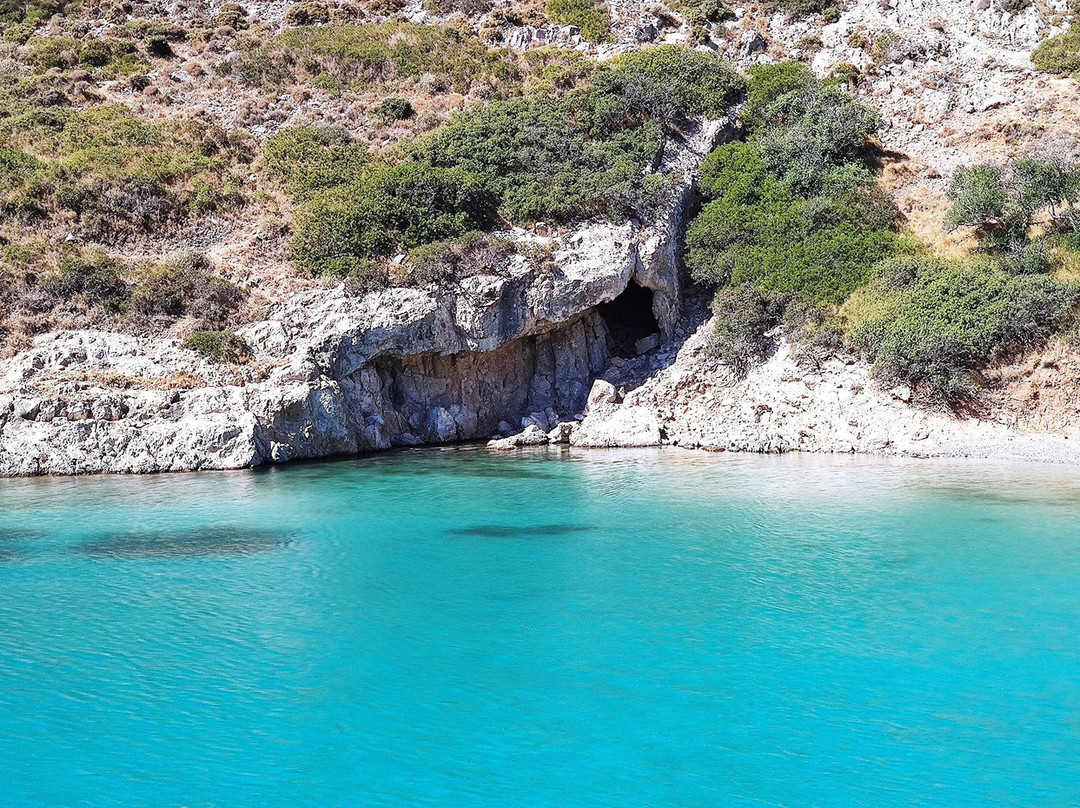 Spilia Beach-Agathonissi必去景点