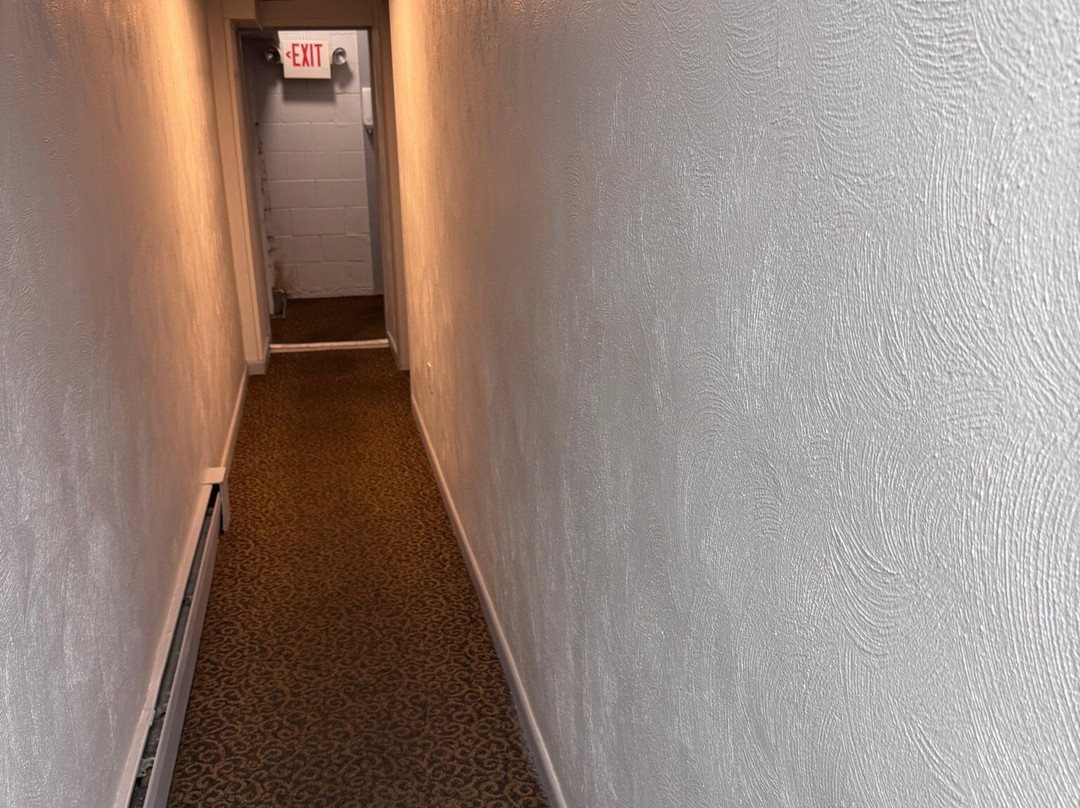 Harbor Landing主图