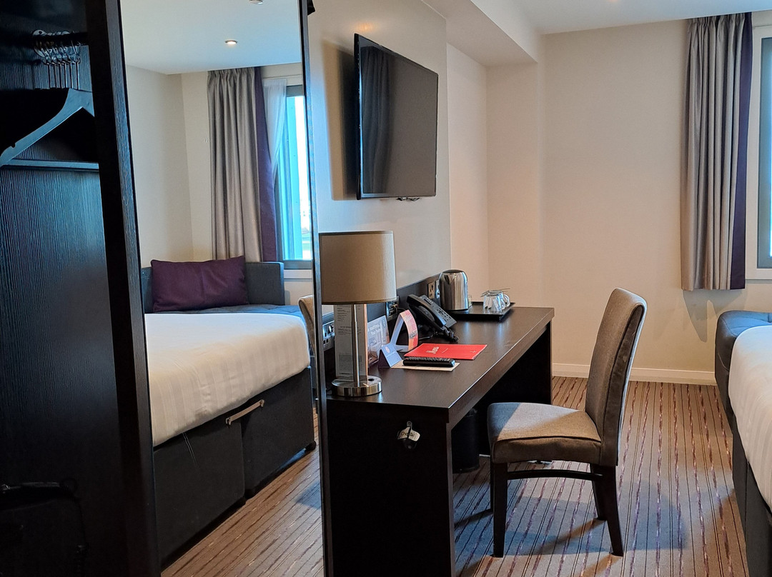 Premier Inn London Heathrow Airport Terminal 4 Hotel主图