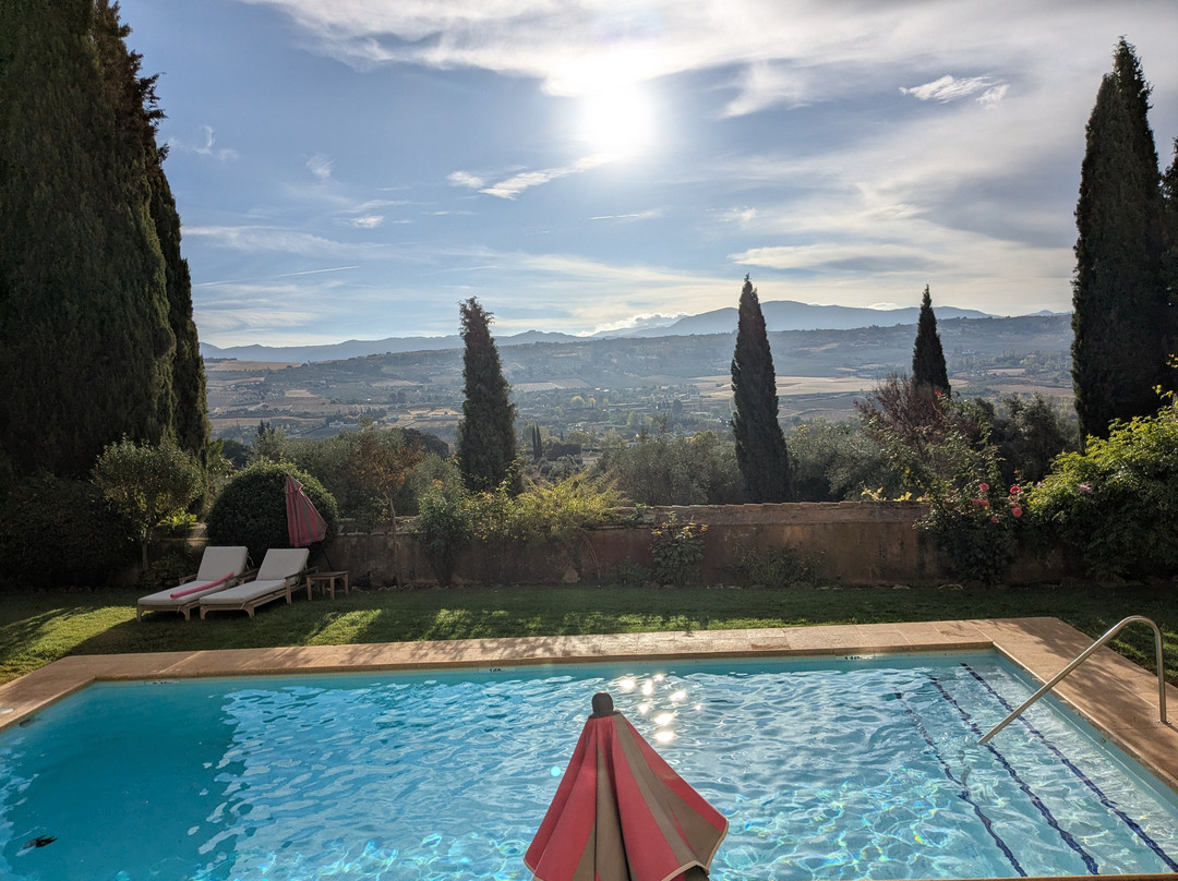 拉弗恩特德拉伊格拉酒店主图