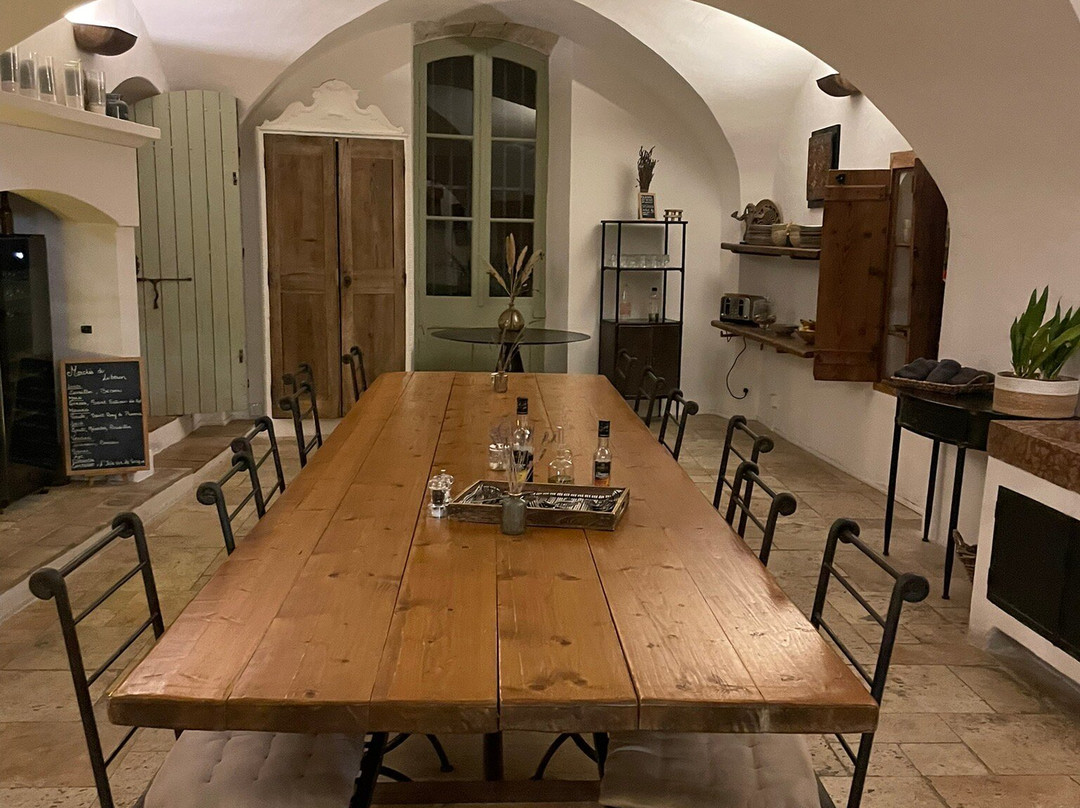 Au Ralenti Du Lierre主图