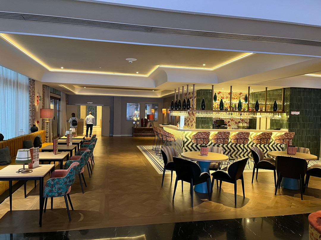 黑斯佩里亚塞维利亚酒店主图